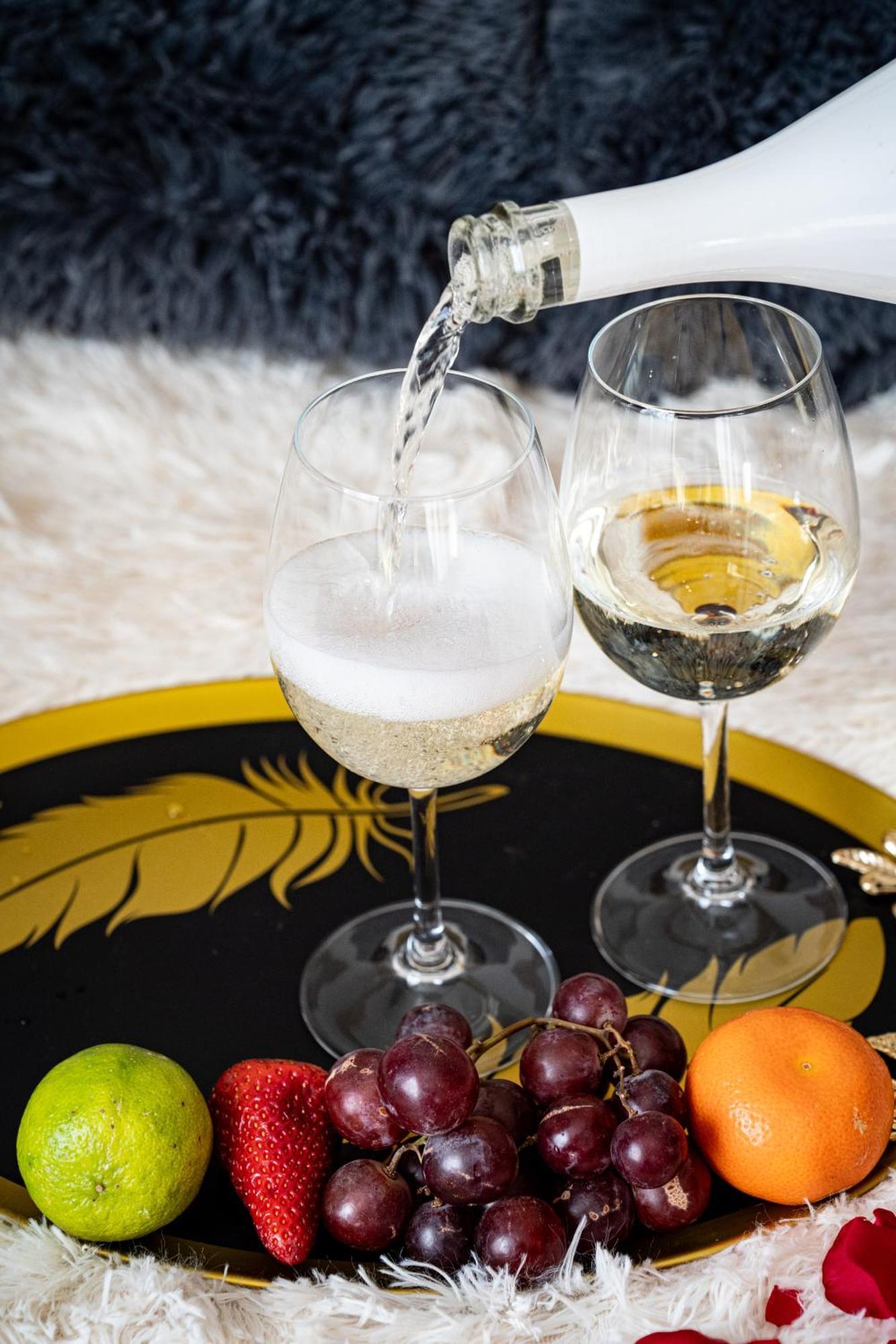 Kingdom Of 3 Roses Apartment Prague Ngoại thất bức ảnh