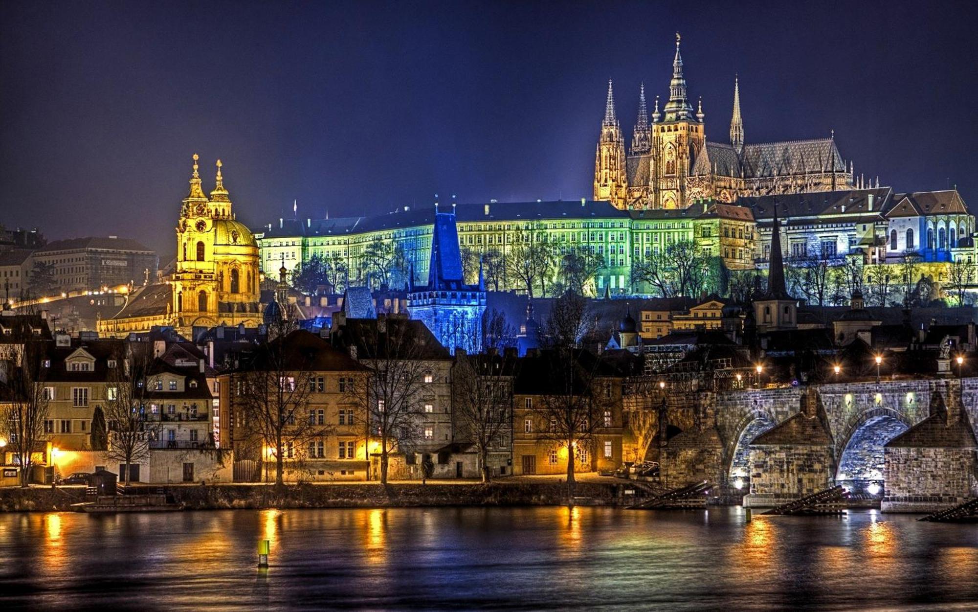 Kingdom Of 3 Roses Apartment Prague Ngoại thất bức ảnh